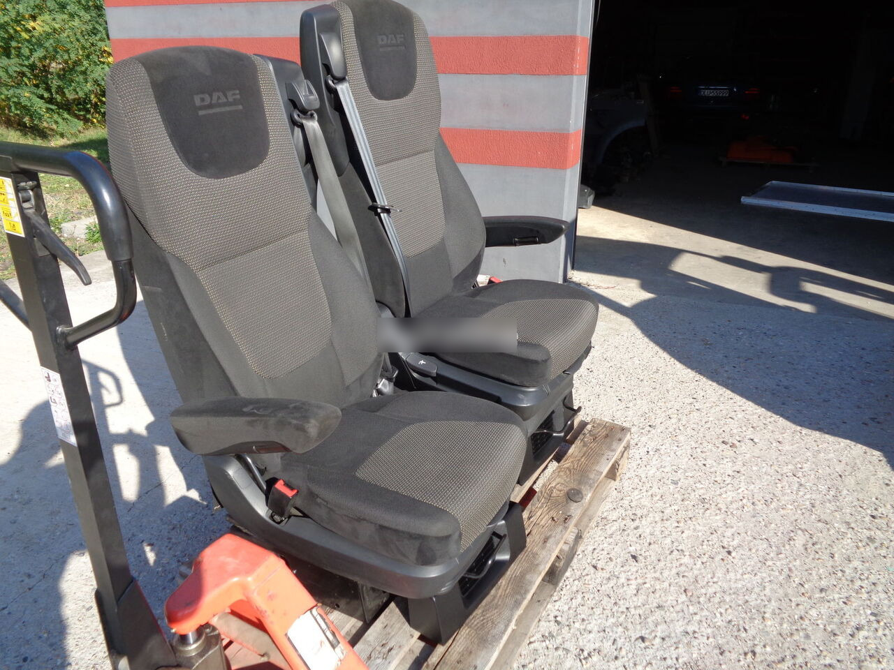 DAF XF 105 106 SET DAF XF 105 106 truck - Sjedalo za Kamion: slika DAF XF 105 106 SET DAF XF 105 106 truck - Sjedalo za Kamion DAF XF 105 106 SET DAF XF 105 106 truck - Sjedalo za Kamion: slika DAF XF 105 106 SET DAF XF 105 106 truck - Sjedalo za Kamion