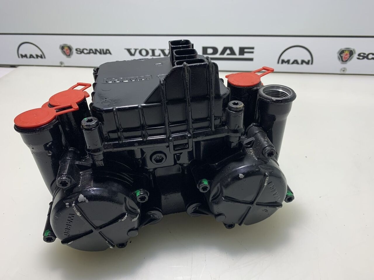 DAF XF 106 1818832 1867002 DAF XF 106 truck - Kočioni ventil za Kamion: slika DAF XF 106 1818832 1867002 DAF XF 106 truck - Kočioni ventil za Kamion DAF XF 106 1818832 1867002 DAF XF 106 truck - Kočioni ventil za Kamion: slika DAF XF 106 1818832 1867002 DAF XF 106 truck - Kočioni ventil za Kamion