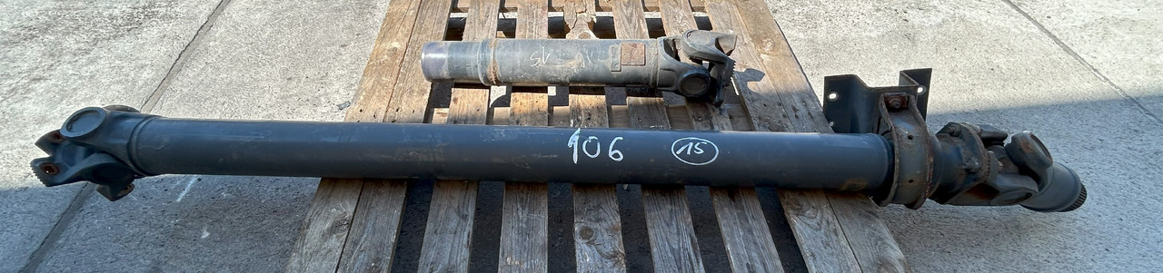 DAF XF 106 480 DRIVE SHAFT - Kardansko vratilo: slika DAF XF 106 480 DRIVE SHAFT - Kardansko vratilo DAF XF 106 480 DRIVE SHAFT - Kardansko vratilo: slika DAF XF 106 480 DRIVE SHAFT - Kardansko vratilo