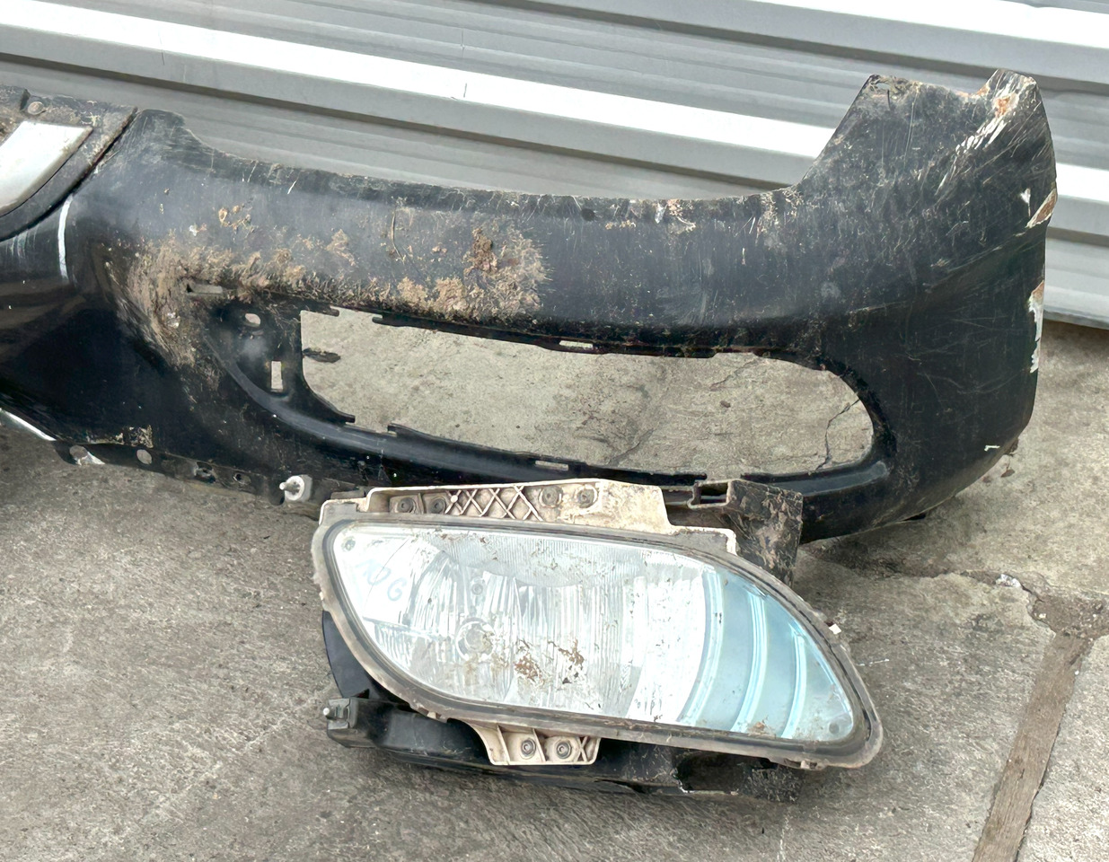 DAF XF 106 480 FRONT BUMPER WITH HALOGENS - Branik: slika DAF XF 106 480 FRONT BUMPER WITH HALOGENS - Branik DAF XF 106 480 FRONT BUMPER WITH HALOGENS - Branik: slika DAF XF 106 480 FRONT BUMPER WITH HALOGENS - Branik