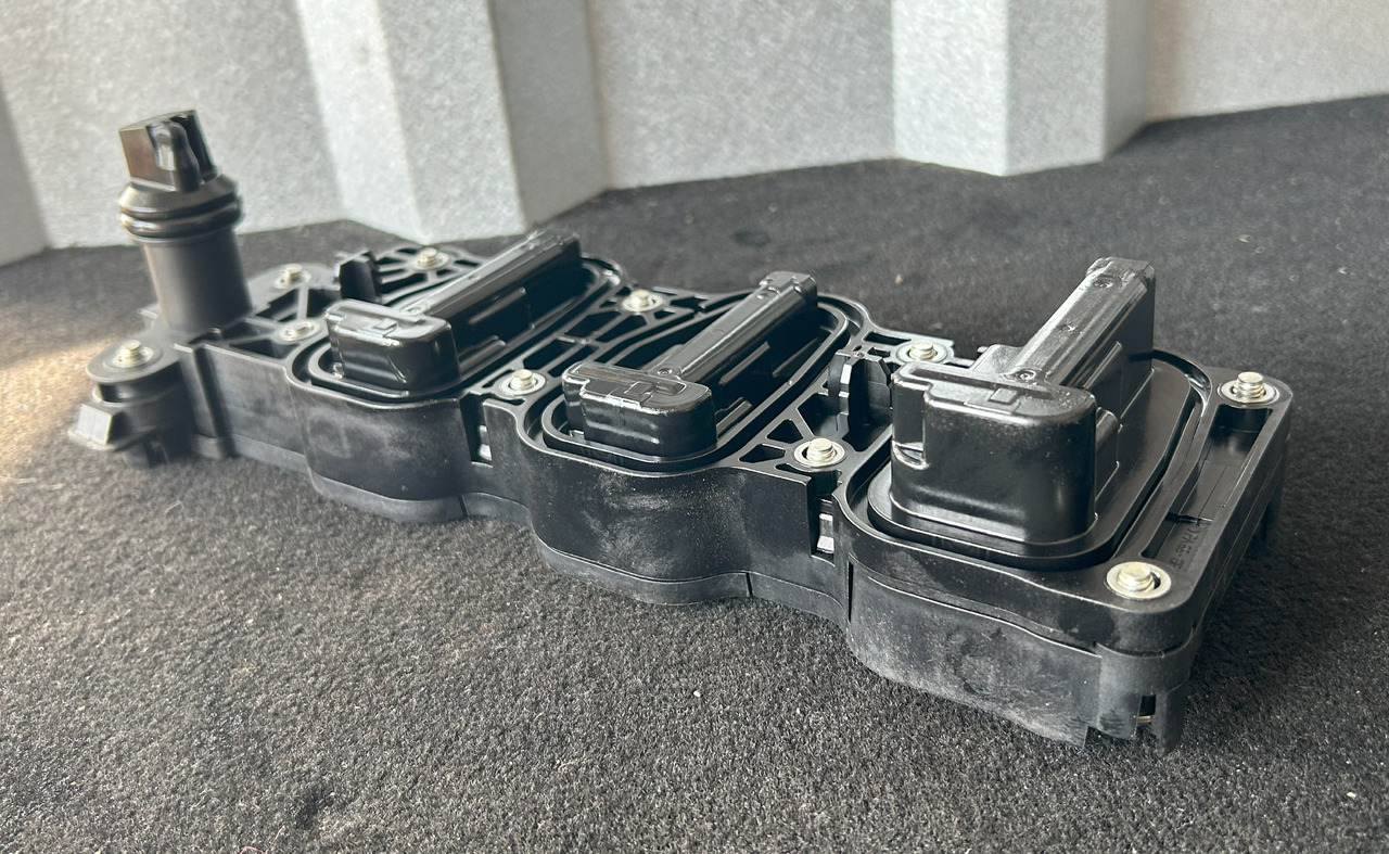 DAF XF 106 TRAXON - Upravljačka jedinica (ECU) za Kamion: slika  DAF XF 106 TRAXON - Upravljačka jedinica (ECU) za Kamion DAF XF 106 TRAXON - Upravljačka jedinica (ECU) za Kamion: slika  DAF XF 106 TRAXON - Upravljačka jedinica (ECU) za Kamion