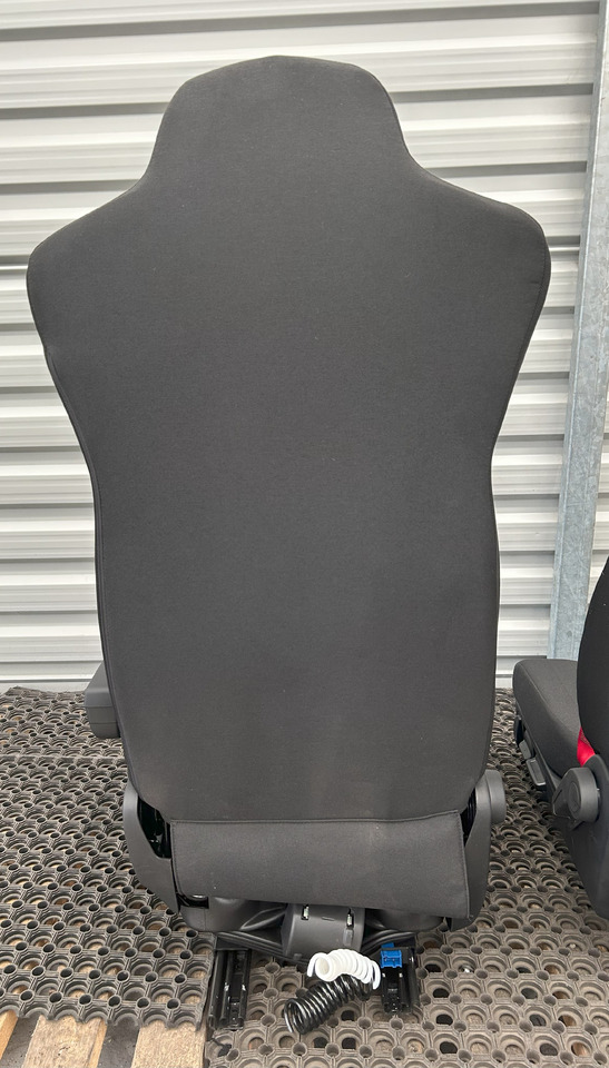 IVECO NEW SEAT IVECO S-WAY - Sjedalo: slika IVECO NEW SEAT IVECO S-WAY - Sjedalo IVECO NEW SEAT IVECO S-WAY - Sjedalo: slika IVECO NEW SEAT IVECO S-WAY - Sjedalo