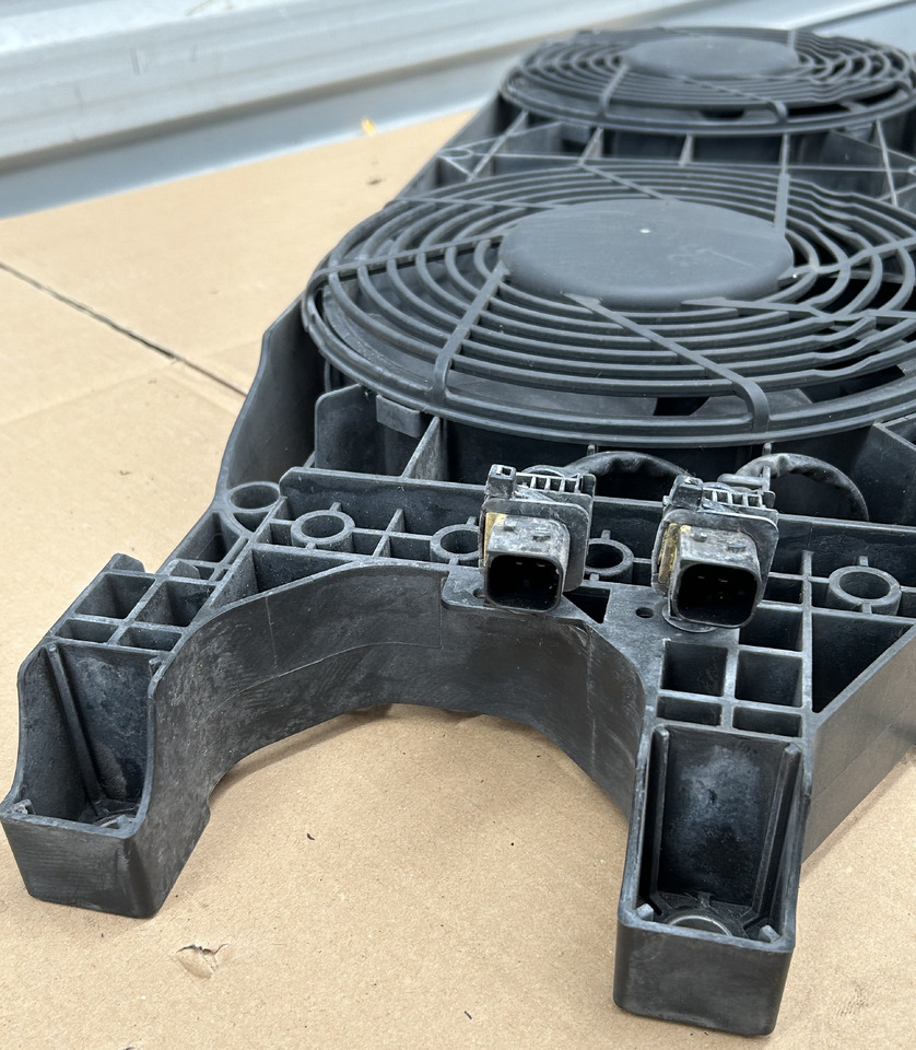 MERCEDES ACTROS MP4 Axial radiator fan - Ventilator za Kamion: slika MERCEDES ACTROS MP4 Axial radiator fan - Ventilator za Kamion MERCEDES ACTROS MP4 Axial radiator fan - Ventilator za Kamion: slika MERCEDES ACTROS MP4 Axial radiator fan - Ventilator za Kamion