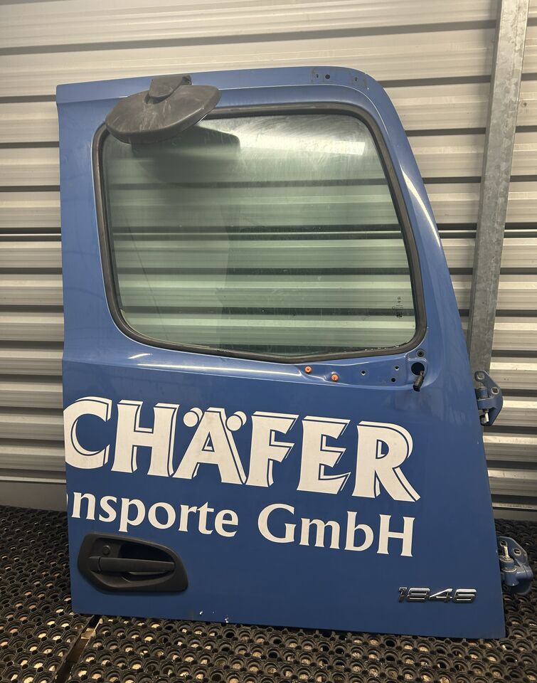 MERCEDES ACTROS MP4 DOOR RIGHT EITH RAMP MIRROR - Vrata i dijelovi: slika MERCEDES ACTROS MP4 DOOR RIGHT EITH RAMP MIRROR - Vrata i dijelovi MERCEDES ACTROS MP4 DOOR RIGHT EITH RAMP MIRROR - Vrata i dijelovi: slika MERCEDES ACTROS MP4 DOOR RIGHT EITH RAMP MIRROR - Vrata i dijelovi