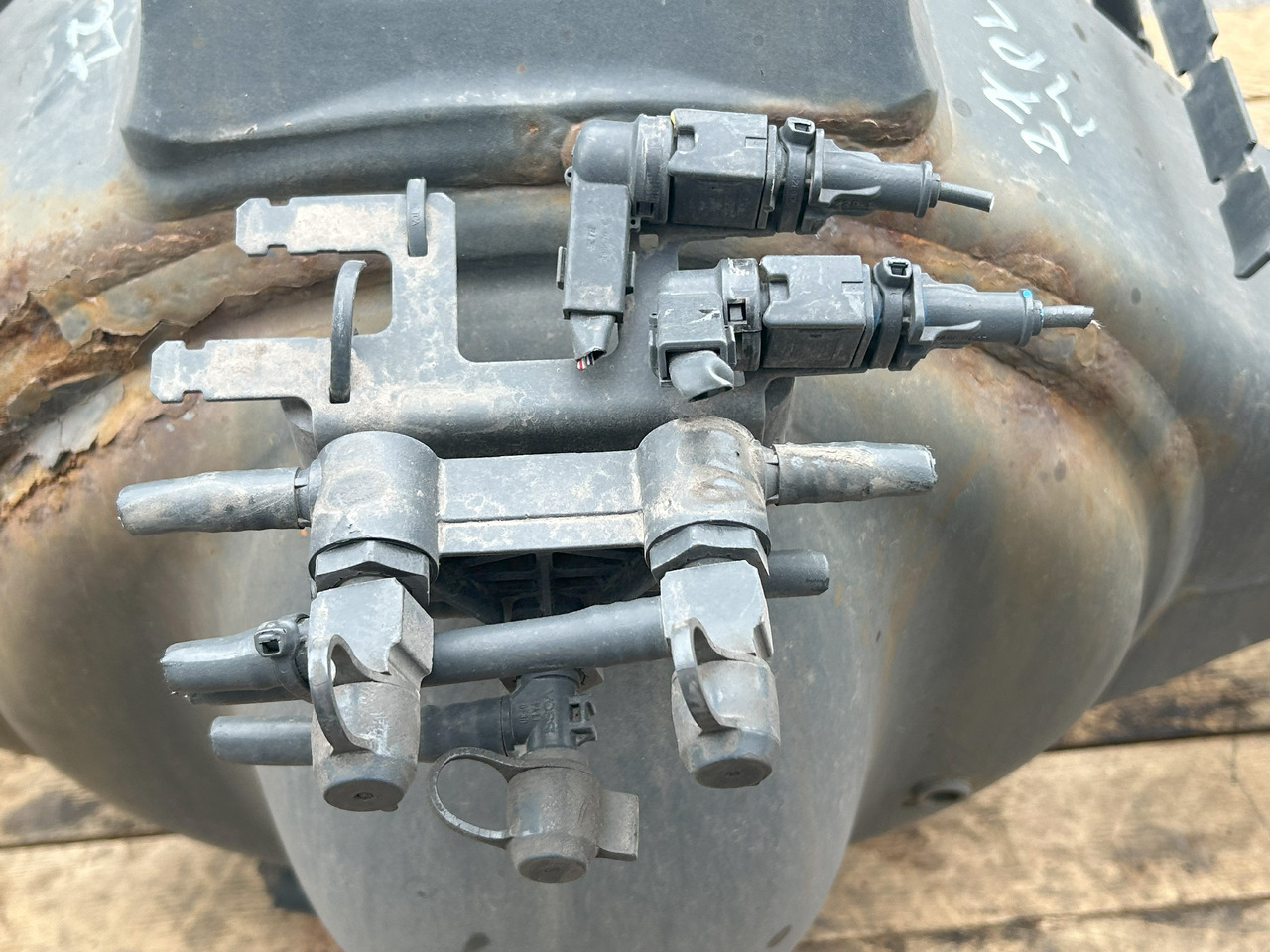 MERCEDES ACTROS MP4 R440-13 2,411 - Stražnja osovina za Kamion: slika MERCEDES ACTROS MP4 R440-13 2,411 - Stražnja osovina za Kamion MERCEDES ACTROS MP4 R440-13 2,411 - Stražnja osovina za Kamion: slika MERCEDES ACTROS MP4 R440-13 2,411 - Stražnja osovina za Kamion