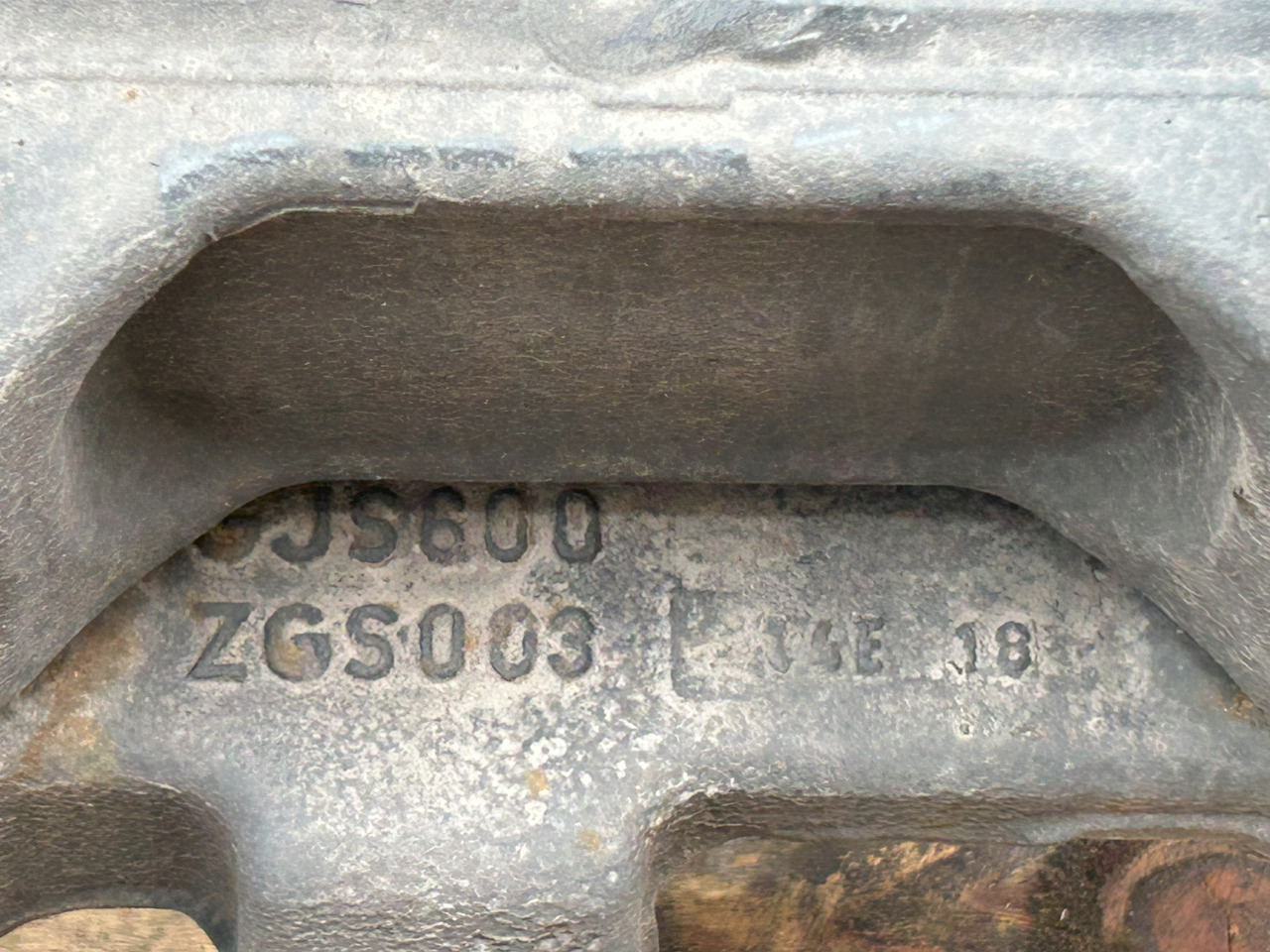 MERCEDES ACTROS MP4 TRAILING AXLE - Stražnja osovina: slika MERCEDES ACTROS MP4 TRAILING AXLE - Stražnja osovina MERCEDES ACTROS MP4 TRAILING AXLE - Stražnja osovina: slika MERCEDES ACTROS MP4 TRAILING AXLE - Stražnja osovina