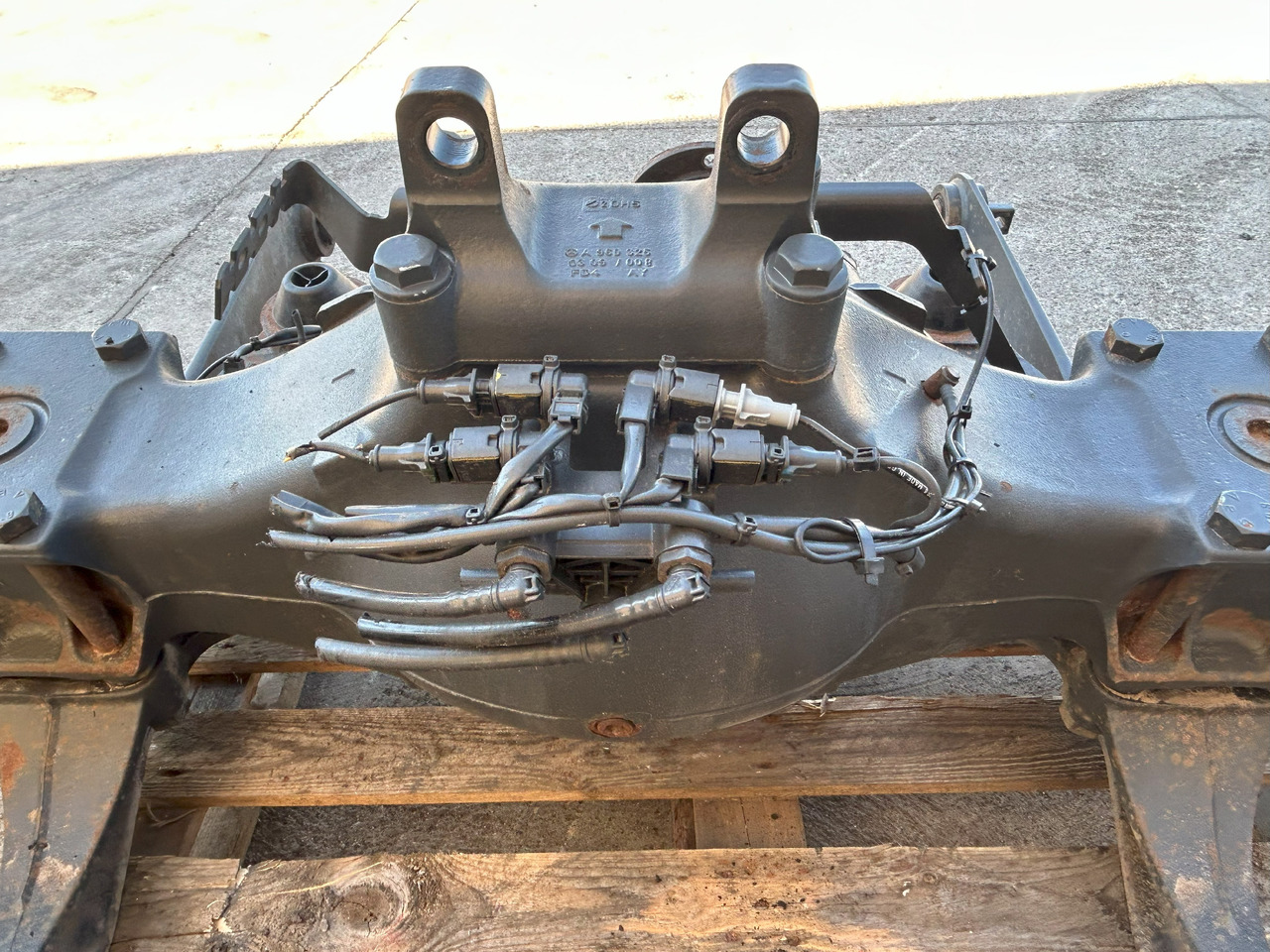 MERCEDES AROCS MP4 AXLE + HUBS + DRIVE DRIVES + STABILIZER RATIO 3,714 - Stražnja osovina: slika MERCEDES AROCS MP4 AXLE + HUBS + DRIVE DRIVES + STABILIZER RATIO 3,714 - Stražnja osovina MERCEDES AROCS MP4 AXLE + HUBS + DRIVE DRIVES + STABILIZER RATIO 3,714 - Stražnja osovina: slika MERCEDES AROCS MP4 AXLE + HUBS + DRIVE DRIVES + STABILIZER RATIO 3,714 - Stražnja osovina