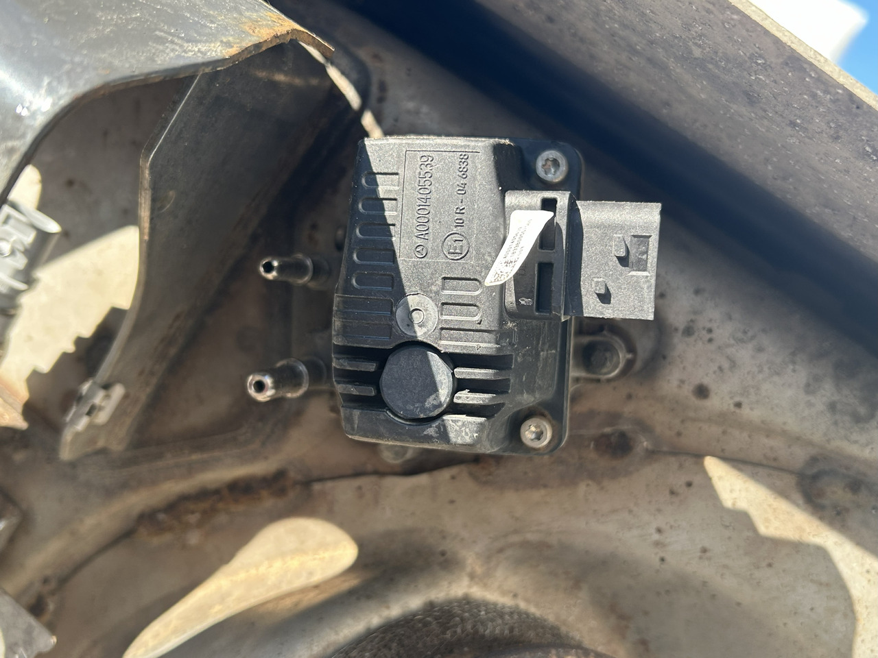 MERCEDES-BENZ ACTROS MP4 DPF CATALYTIC CONVERTER A0084901912 A0094905612 - Katalizator za Kamion: slika MERCEDES-BENZ ACTROS MP4 DPF CATALYTIC CONVERTER A0084901912 A0094905612 - Katalizator za Kamion MERCEDES-BENZ ACTROS MP4 DPF CATALYTIC CONVERTER A0084901912 A0094905612 - Katalizator za Kamion: slika MERCEDES-BENZ ACTROS MP4 DPF CATALYTIC CONVERTER A0084901912 A0094905612 - Katalizator za Kamion