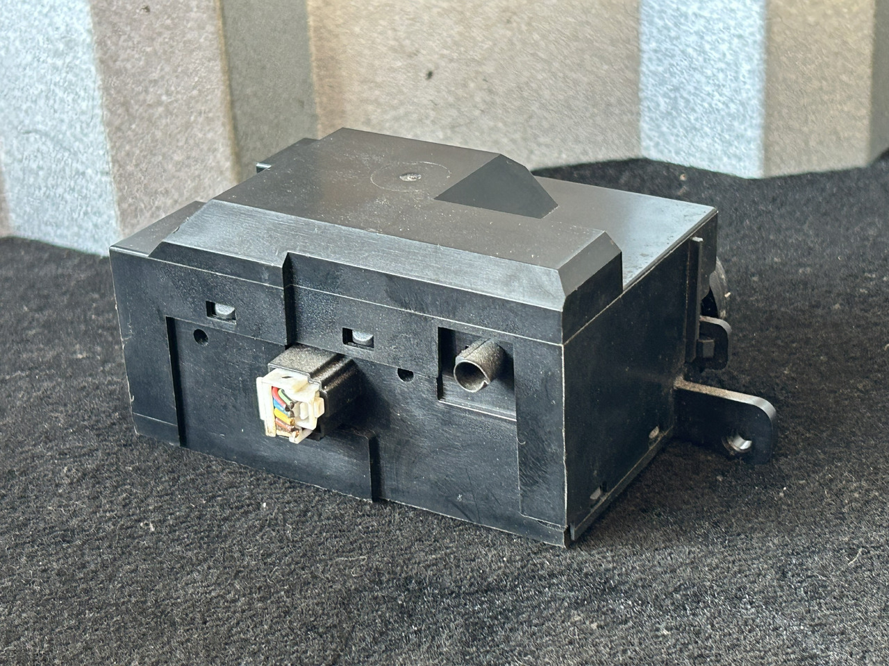 MERCEDES-BENZ ACTROS MP4 START/STOP IGNITION SWITCH - Ploča s instrumentima za Kamion: slika MERCEDES-BENZ ACTROS MP4 START/STOP IGNITION SWITCH - Ploča s instrumentima za Kamion MERCEDES-BENZ ACTROS MP4 START/STOP IGNITION SWITCH - Ploča s instrumentima za Kamion: slika MERCEDES-BENZ ACTROS MP4 START/STOP IGNITION SWITCH - Ploča s instrumentima za Kamion