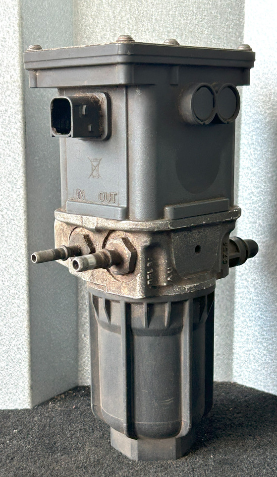 MERCEDES-BENZ AROCS MP4 ADBLUE PUMP - Ispušni sustav za Kamion: slika MERCEDES-BENZ AROCS MP4 ADBLUE PUMP - Ispušni sustav za Kamion MERCEDES-BENZ AROCS MP4 ADBLUE PUMP - Ispušni sustav za Kamion: slika MERCEDES-BENZ AROCS MP4 ADBLUE PUMP - Ispušni sustav za Kamion