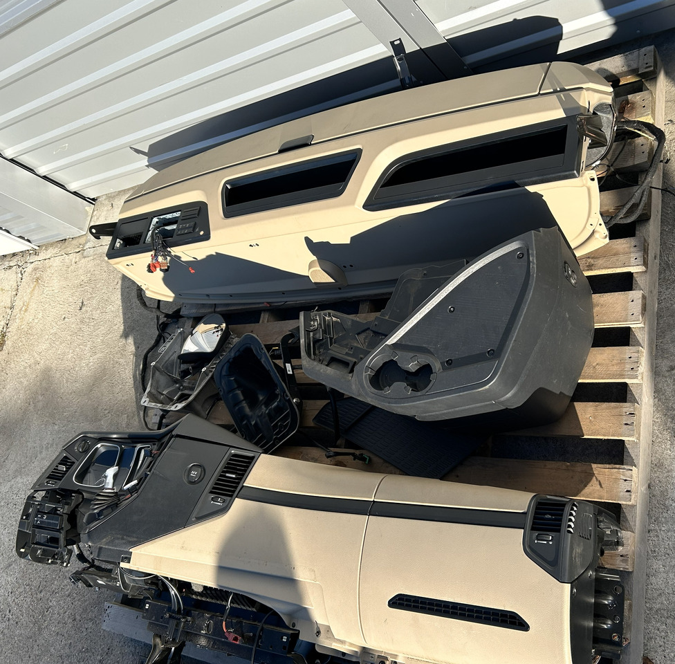 MERCEDES-BENZ KOMPLETNA PRZEKŁADKA WNĘTRZA - DESKA KONSOLA DO ANGLIKA MERCEDES ACTROS MP4 L STREAM SPACE - Kabina: slika MERCEDES-BENZ KOMPLETNA PRZEKŁADKA WNĘTRZA - DESKA KONSOLA DO ANGLIKA MERCEDES ACTROS MP4 L STREAM SPACE - Kabina MERCEDES-BENZ KOMPLETNA PRZEKŁADKA WNĘTRZA - DESKA KONSOLA DO ANGLIKA MERCEDES ACTROS MP4 L STREAM SPACE - Kabina: slika MERCEDES-BENZ KOMPLETNA PRZEKŁADKA WNĘTRZA - DESKA KONSOLA DO ANGLIKA MERCEDES ACTROS MP4 L STREAM SPACE - Kabina