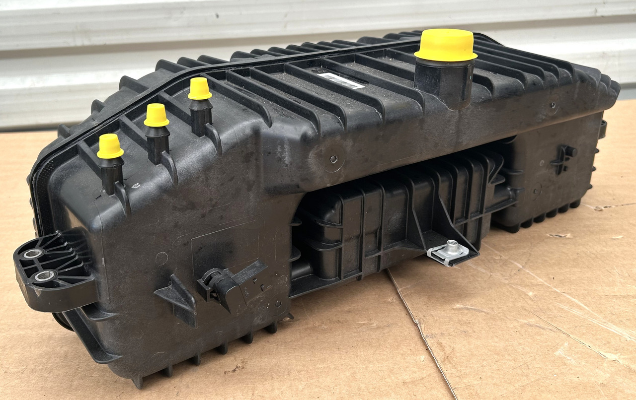 MERCEDES COOLANT EXPANSION TANK AROCS ACTROS MP4 MP5 - Ekspanziona posuda: slika MERCEDES COOLANT EXPANSION TANK AROCS ACTROS MP4 MP5 - Ekspanziona posuda MERCEDES COOLANT EXPANSION TANK AROCS ACTROS MP4 MP5 - Ekspanziona posuda: slika MERCEDES COOLANT EXPANSION TANK AROCS ACTROS MP4 MP5 - Ekspanziona posuda