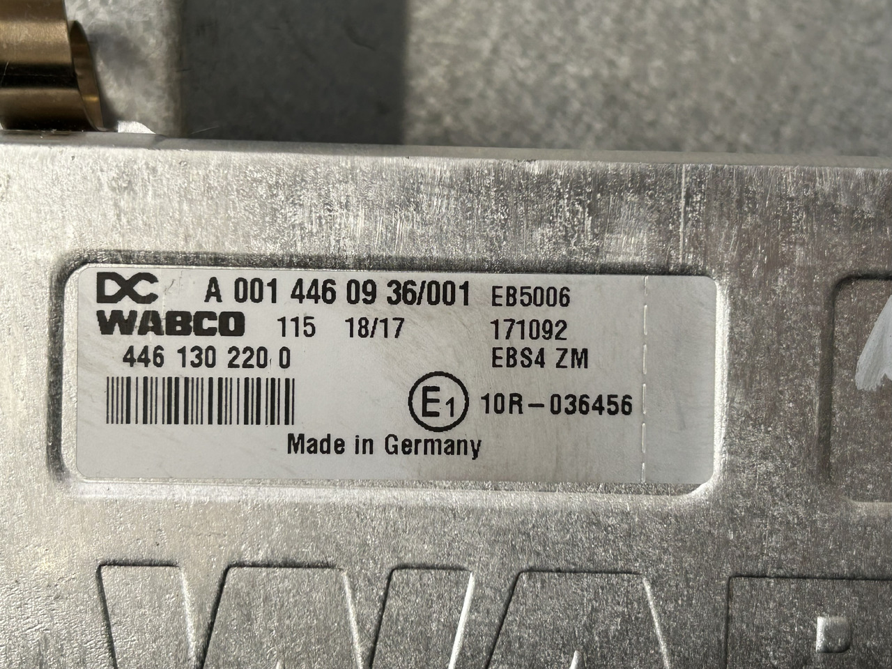 MERCEDES EBS CONTROLLER ACTROS MP4 - Upravljačka jedinica (ECU): slika MERCEDES EBS CONTROLLER ACTROS MP4 - Upravljačka jedinica (ECU) MERCEDES EBS CONTROLLER ACTROS MP4 - Upravljačka jedinica (ECU): slika MERCEDES EBS CONTROLLER ACTROS MP4 - Upravljačka jedinica (ECU)