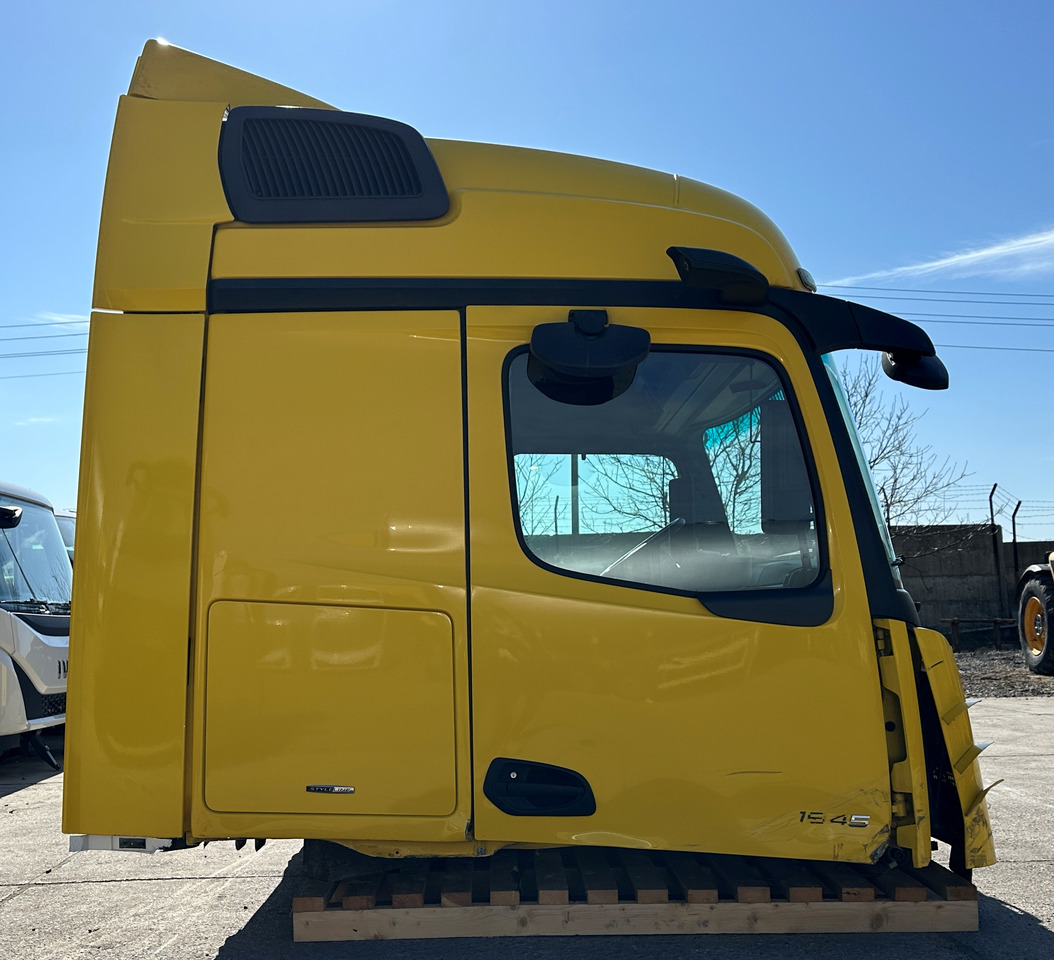 Mercedes-Benz ACTROS MP5 STREAM SPACE - Kabina za Kamion: slika Mercedes-Benz ACTROS MP5 STREAM SPACE - Kabina za Kamion Mercedes-Benz ACTROS MP5 STREAM SPACE - Kabina za Kamion: slika Mercedes-Benz ACTROS MP5 STREAM SPACE - Kabina za Kamion