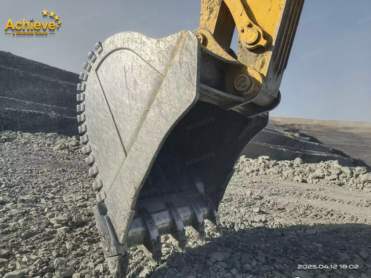 Komatsu 【ACHIEVE】TOP CONDITION!!! PC1250-11R 2023 4500h Horsepower (HP) 758 HP @ 1,800 rpm Operating weight (lbs) 269,300 - 272,600 Bucket Capacity (yd3) 5.3-9.5 - Bager gusjeničar: slika komatsu 【ACHIEVE】TOP CONDITION!!! PC1250-11R 2023 4500h Horsepower (HP) 758 HP @ 1,800 rpm Operating weight (lbs) 269,300 - 272,600 Bucket Capacity (yd3) 5.3-9.5 - Bager gusjeničar Komatsu 【ACHIEVE】TOP CONDITION!!! PC1250-11R 2023 4500h Horsepower (HP) 758 HP @ 1,800 rpm Operating weight (lbs) 269,300 - 272,600 Bucket Capacity (yd3) 5.3-9.5 - Bager gusjeničar: slika komatsu 【ACHIEVE】TOP CONDITION!!! PC1250-11R 2023 4500h Horsepower (HP) 758 HP @ 1,800 rpm Operating weight (lbs) 269,300 - 272,600 Bucket Capacity (yd3) 5.3-9.5 - Bager gusjeničar