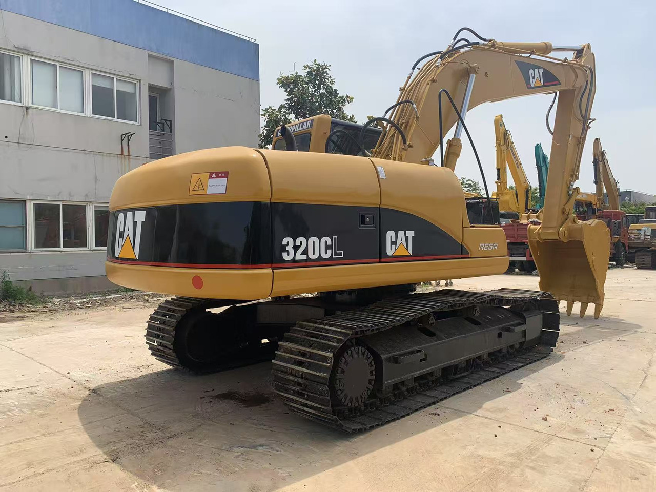 CATERPILLAR 20 ton Crawler Excavator CAT 320C, 320D - Bager gusjeničar: slika CATERPILLAR 20 ton Crawler Excavator CAT 320C, 320D - Bager gusjeničar CATERPILLAR 20 ton Crawler Excavator CAT 320C, 320D - Bager gusjeničar: slika CATERPILLAR 20 ton Crawler Excavator CAT 320C, 320D - Bager gusjeničar