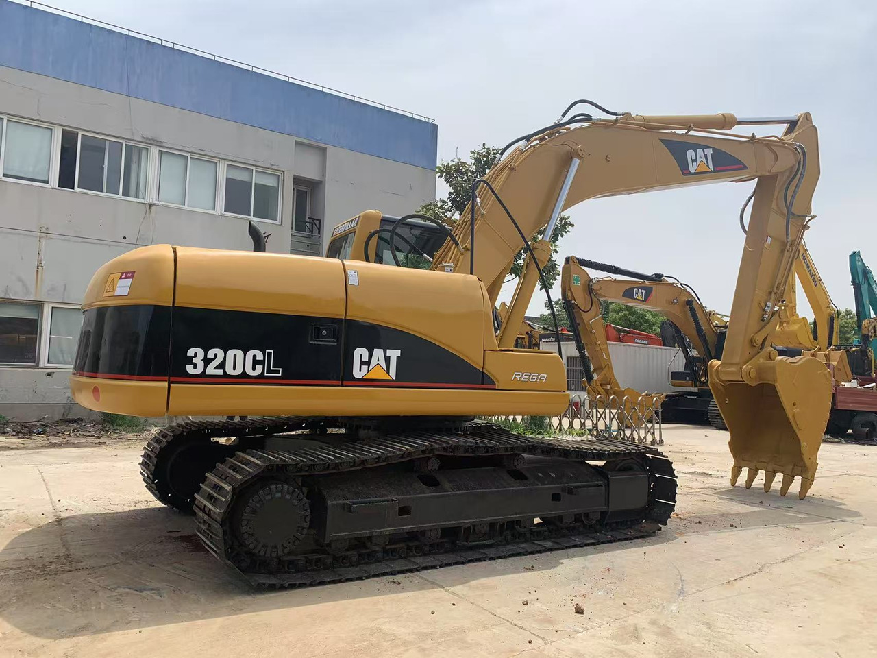CATERPILLAR 20 ton Crawler Excavator CAT 320C, 320D - Bager gusjeničar: slika CATERPILLAR 20 ton Crawler Excavator CAT 320C, 320D - Bager gusjeničar CATERPILLAR 20 ton Crawler Excavator CAT 320C, 320D - Bager gusjeničar: slika CATERPILLAR 20 ton Crawler Excavator CAT 320C, 320D - Bager gusjeničar
