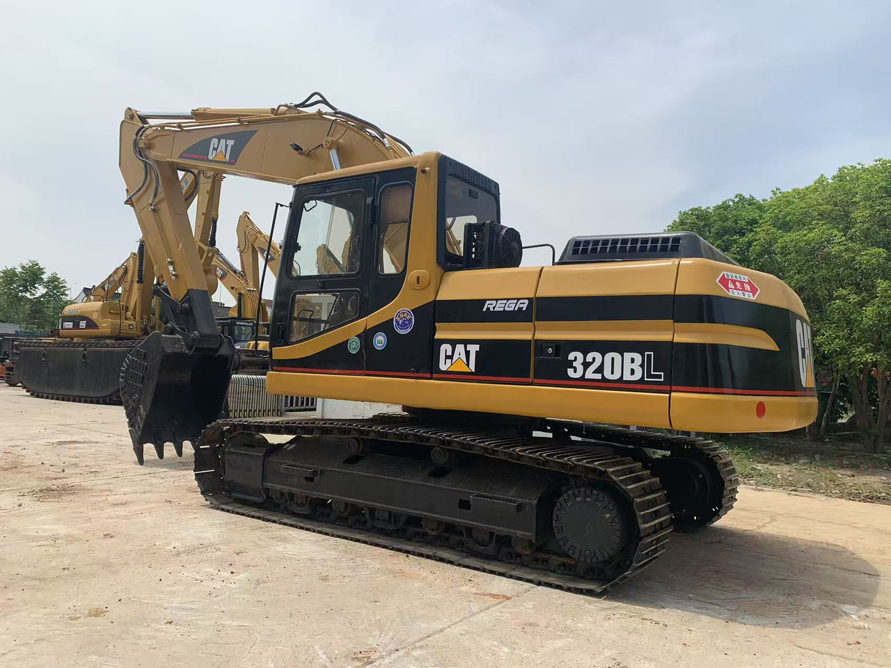 CATERPILLAR 320B, 320BL Secondhand Excavator Made in Japan - Bager gusjeničar: slika CATERPILLAR 320B, 320BL Secondhand Excavator Made in Japan - Bager gusjeničar CATERPILLAR 320B, 320BL Secondhand Excavator Made in Japan - Bager gusjeničar: slika CATERPILLAR 320B, 320BL Secondhand Excavator Made in Japan - Bager gusjeničar