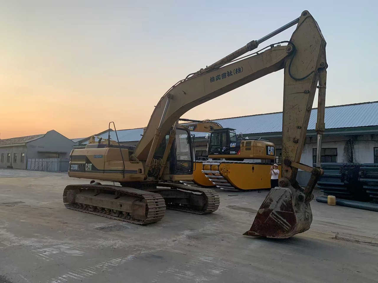 CATERPILLAR Tracked Excavator 20 ton Excavator CAT 320B, 320BL - Bager gusjeničar: slika CATERPILLAR Tracked Excavator 20 ton Excavator CAT 320B, 320BL - Bager gusjeničar CATERPILLAR Tracked Excavator 20 ton Excavator CAT 320B, 320BL - Bager gusjeničar: slika CATERPILLAR Tracked Excavator 20 ton Excavator CAT 320B, 320BL - Bager gusjeničar