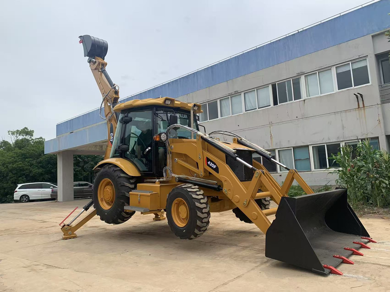 Caterpillar 4x4 Backhoe Loader CAT 420, 428 - Rovokopač-utovarivač: slika Caterpillar 4x4 Backhoe Loader CAT 420, 428 - Rovokopač-utovarivač Caterpillar 4x4 Backhoe Loader CAT 420, 428 - Rovokopač-utovarivač: slika Caterpillar 4x4 Backhoe Loader CAT 420, 428 - Rovokopač-utovarivač
