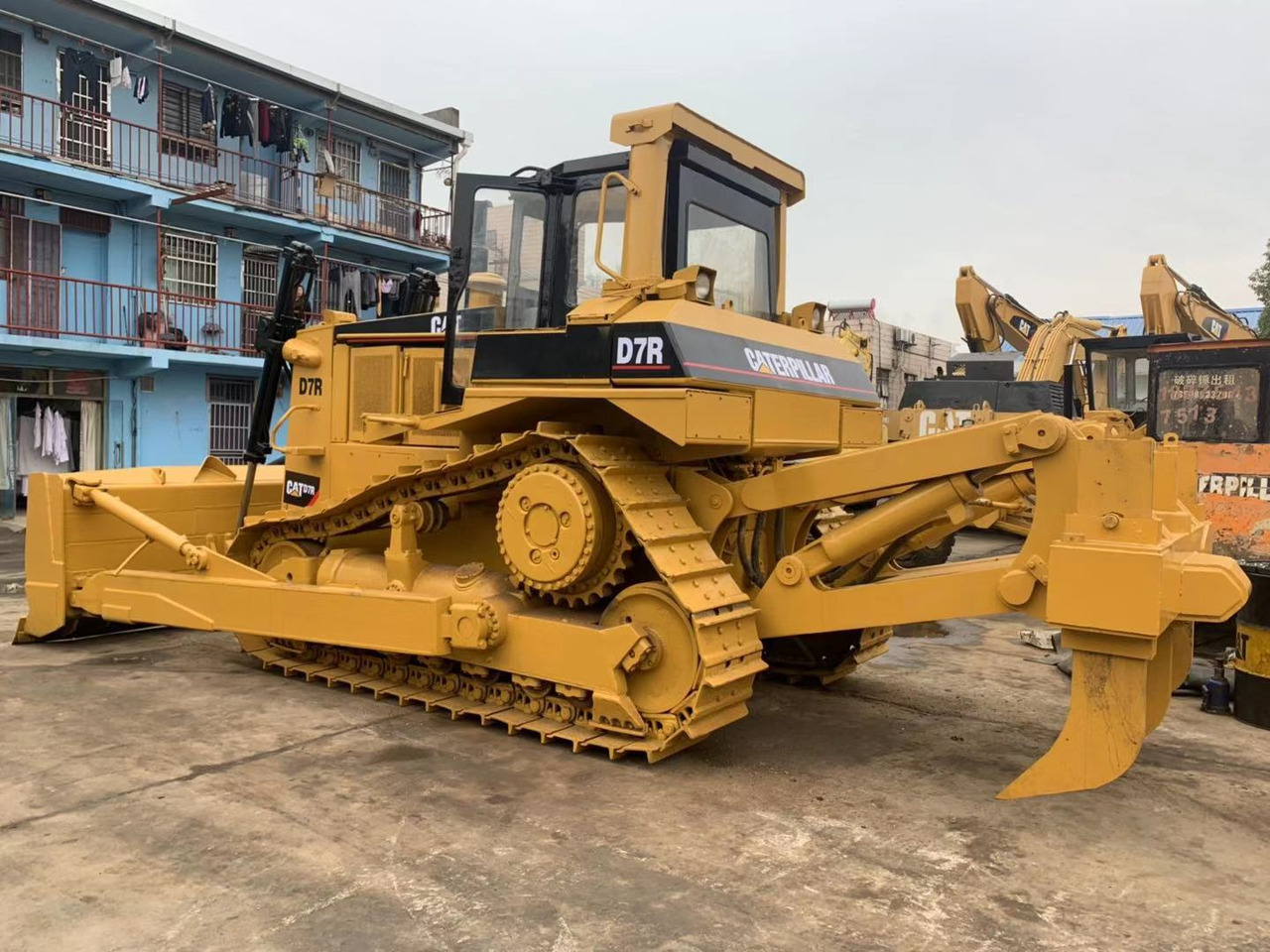 Caterpillar Bulldozer CAT D7R, D7G, D7H Secondhand Condition - Buldožer: slika Caterpillar Bulldozer CAT D7R, D7G, D7H Secondhand Condition - Buldožer Caterpillar Bulldozer CAT D7R, D7G, D7H Secondhand Condition - Buldožer: slika Caterpillar Bulldozer CAT D7R, D7G, D7H Secondhand Condition - Buldožer