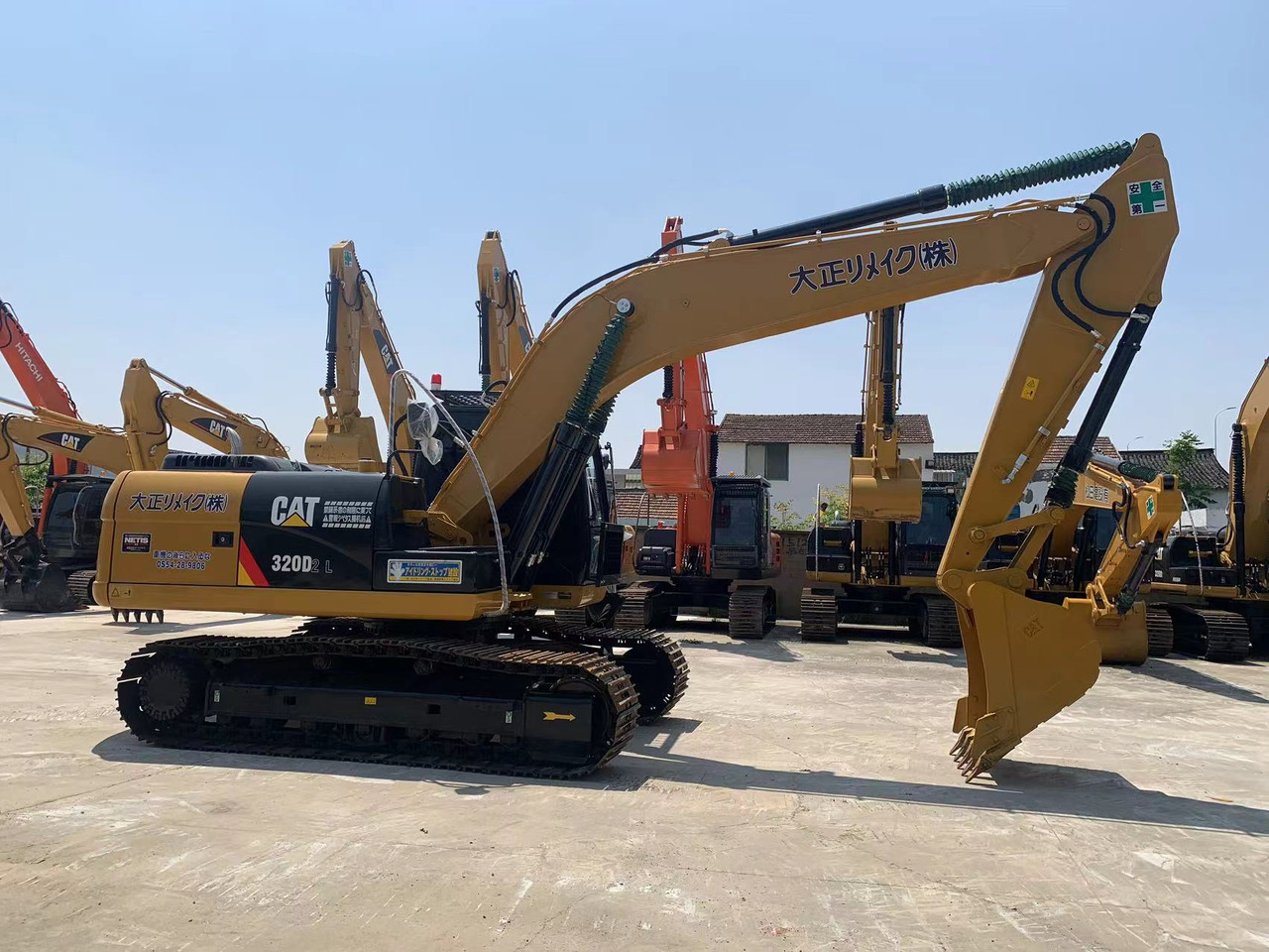 Caterpillar Chain Excavator 320D, 320D2 Made in Japan - Bager gusjeničar: slika Caterpillar Chain Excavator 320D, 320D2 Made in Japan - Bager gusjeničar Caterpillar Chain Excavator 320D, 320D2 Made in Japan - Bager gusjeničar: slika Caterpillar Chain Excavator 320D, 320D2 Made in Japan - Bager gusjeničar