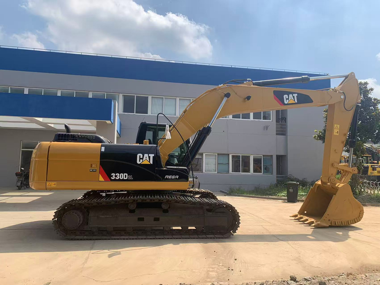 Caterpillar Heavy Mining Excavator CAT 330D, 330D2 - Bager gusjeničar: slika Caterpillar Heavy Mining Excavator CAT 330D, 330D2 - Bager gusjeničar Caterpillar Heavy Mining Excavator CAT 330D, 330D2 - Bager gusjeničar: slika Caterpillar Heavy Mining Excavator CAT 330D, 330D2 - Bager gusjeničar