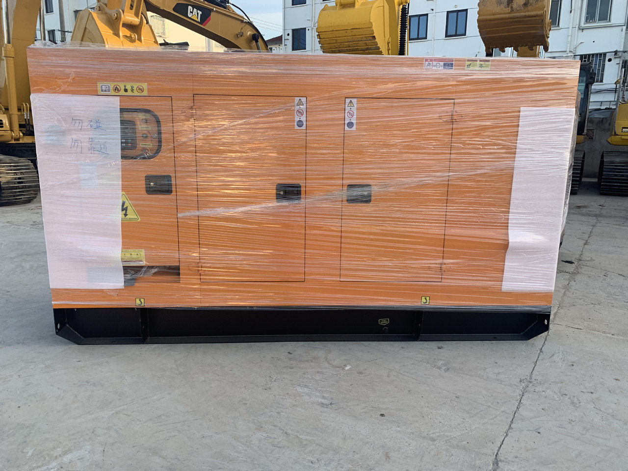 Cummins Generator Set 90KW Three Phase Power 50HZ - Generatorski set: slika Cummins Generator Set 90KW Three Phase Power 50HZ - Generatorski set Cummins Generator Set 90KW Three Phase Power 50HZ - Generatorski set: slika Cummins Generator Set 90KW Three Phase Power 50HZ - Generatorski set