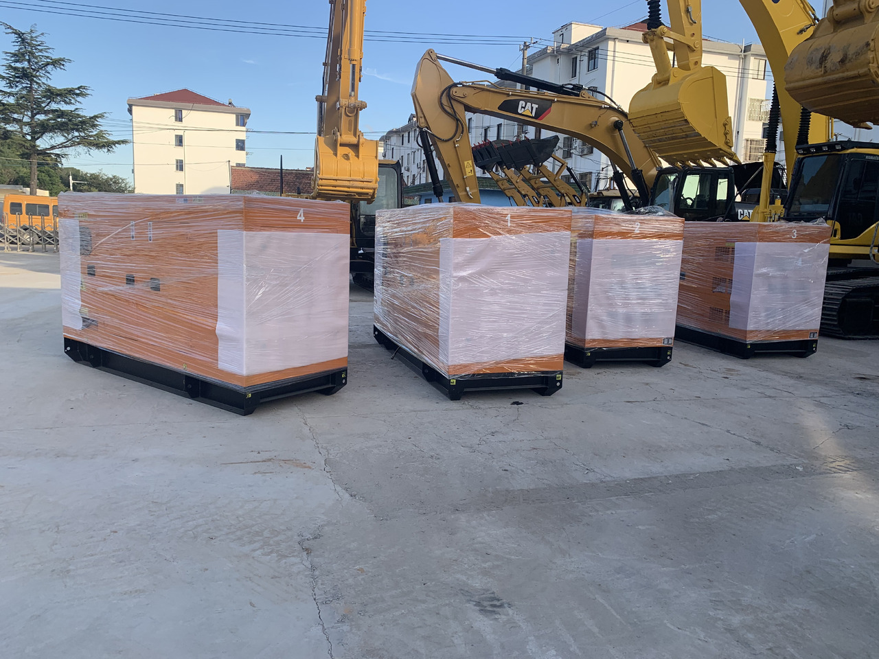 Cummins Generator Set 90KW Three Phase Power 50HZ - Generatorski set: slika Cummins Generator Set 90KW Three Phase Power 50HZ - Generatorski set Cummins Generator Set 90KW Three Phase Power 50HZ - Generatorski set: slika Cummins Generator Set 90KW Three Phase Power 50HZ - Generatorski set