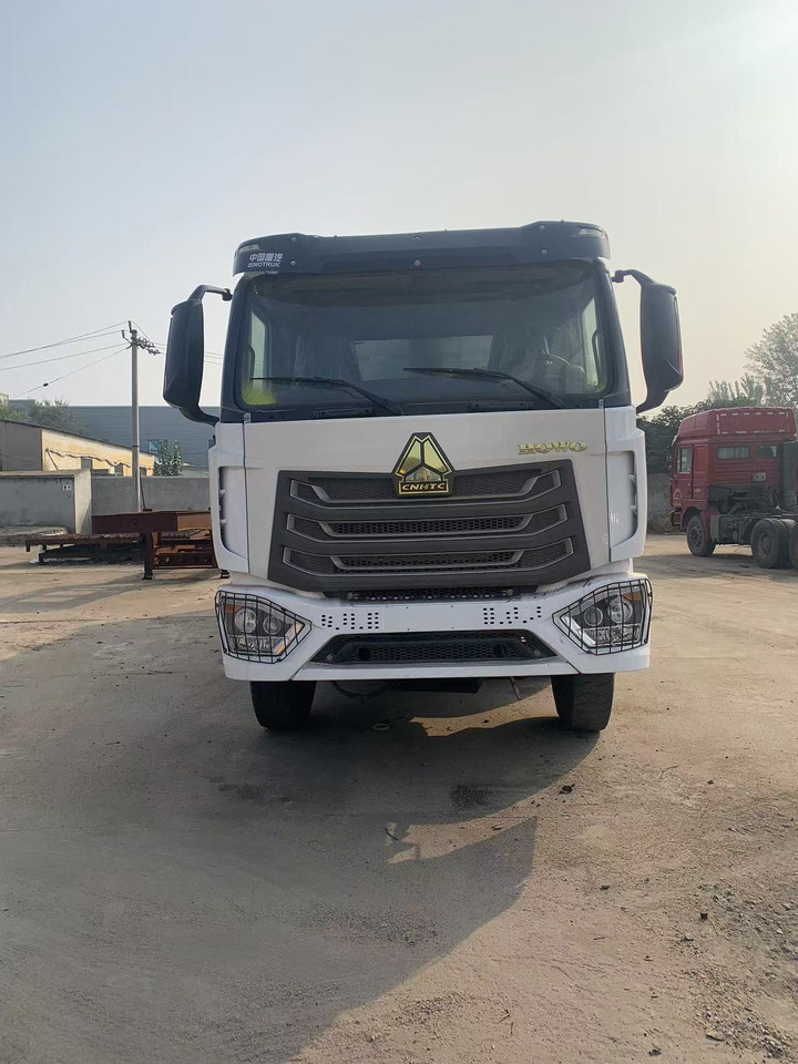Howo 8x4 Tipper Truck Used Condition HOWO Dumper Truck Left Hand Drive - Kiper: slika Howo 8x4 Tipper Truck Used Condition HOWO Dumper Truck Left Hand Drive - Kiper Howo 8x4 Tipper Truck Used Condition HOWO Dumper Truck Left Hand Drive - Kiper: slika Howo 8x4 Tipper Truck Used Condition HOWO Dumper Truck Left Hand Drive - Kiper