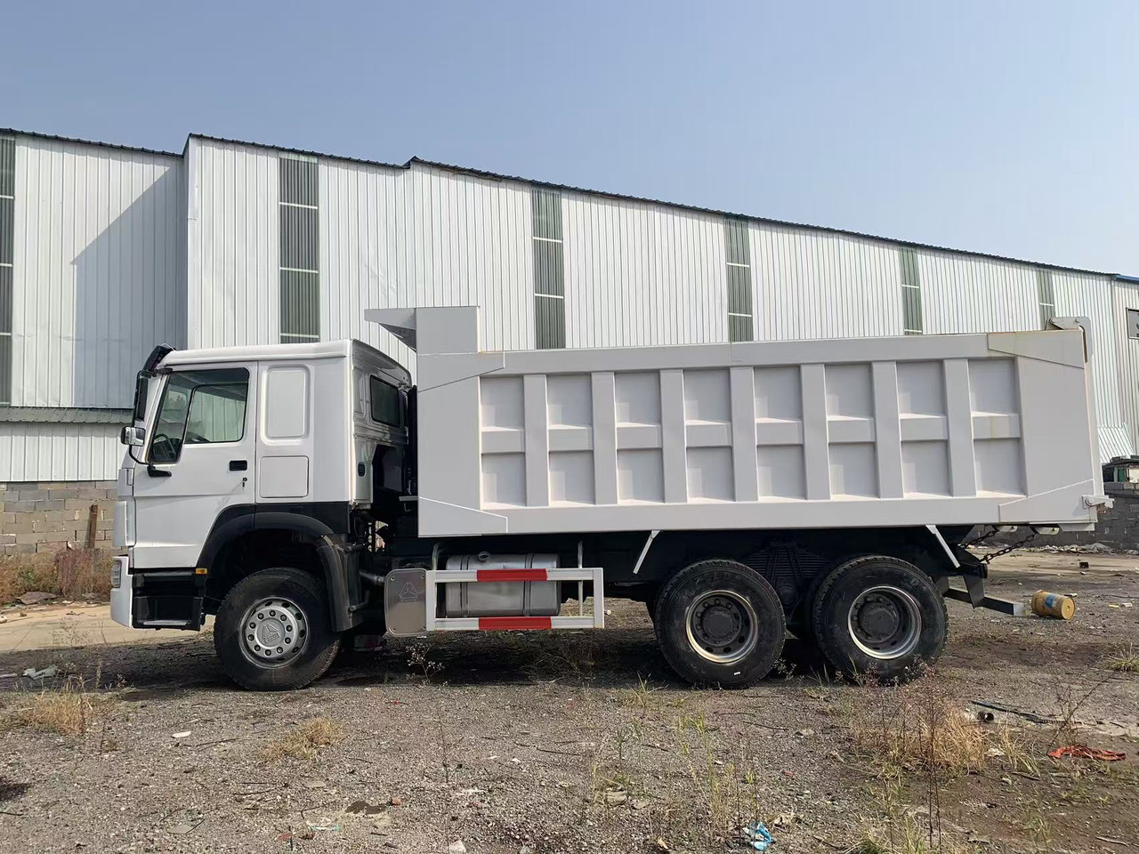 Howo Secondhand Commercial Vehicle 10-wheels HOWO Dumper Truck 6x4 Left Hand Drive Tipper Truck - Kiper: slika Howo Secondhand Commercial Vehicle 10-wheels HOWO Dumper Truck 6x4 Left Hand Drive Tipper Truck - Kiper Howo Secondhand Commercial Vehicle 10-wheels HOWO Dumper Truck 6x4 Left Hand Drive Tipper Truck - Kiper: slika Howo Secondhand Commercial Vehicle 10-wheels HOWO Dumper Truck 6x4 Left Hand Drive Tipper Truck - Kiper