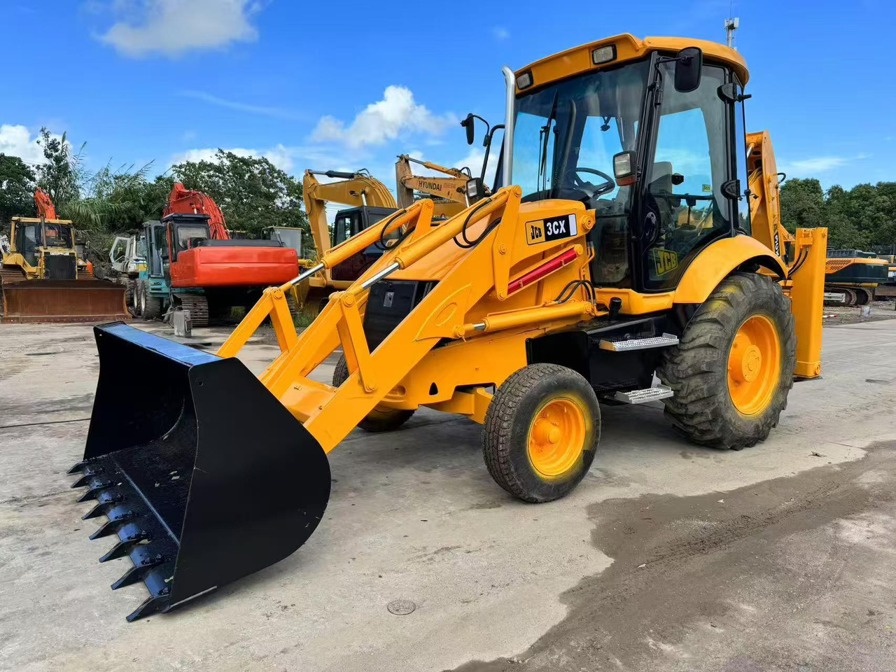JCB 4x4 Backhoe Loader 3CX Used Condition - Rovokopač-utovarivač: slika JCB 4x4 Backhoe Loader 3CX Used Condition - Rovokopač-utovarivač JCB 4x4 Backhoe Loader 3CX Used Condition - Rovokopač-utovarivač: slika JCB 4x4 Backhoe Loader 3CX Used Condition - Rovokopač-utovarivač