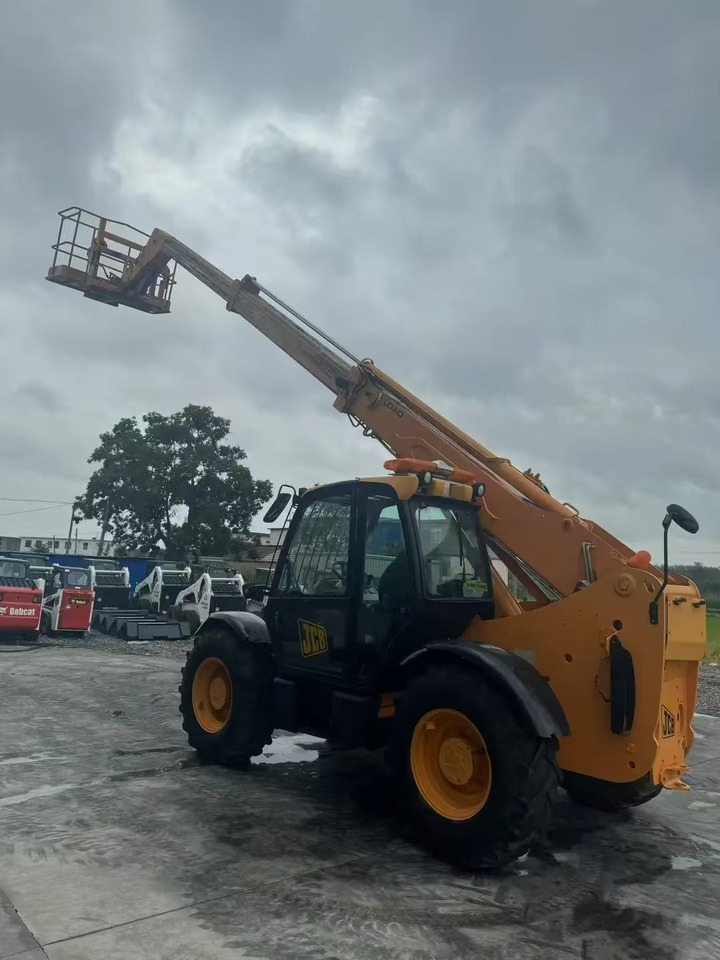 JCB 535-95 Secondhand Telehandler 3 section Telescopic Boom - Teleskopski rukovatelj: slika JCB 535-95 Secondhand Telehandler 3 section Telescopic Boom - Teleskopski rukovatelj JCB 535-95 Secondhand Telehandler 3 section Telescopic Boom - Teleskopski rukovatelj: slika JCB 535-95 Secondhand Telehandler 3 section Telescopic Boom - Teleskopski rukovatelj