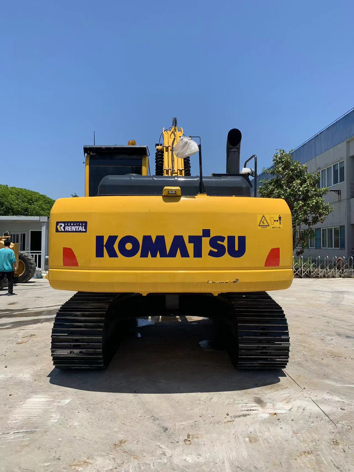 Komatsu Excavator PC220 Good Condition 22 ton Digger - Bager gusjeničar: slika Komatsu Excavator PC220 Good Condition 22 ton Digger - Bager gusjeničar Komatsu Excavator PC220 Good Condition 22 ton Digger - Bager gusjeničar: slika Komatsu Excavator PC220 Good Condition 22 ton Digger - Bager gusjeničar
