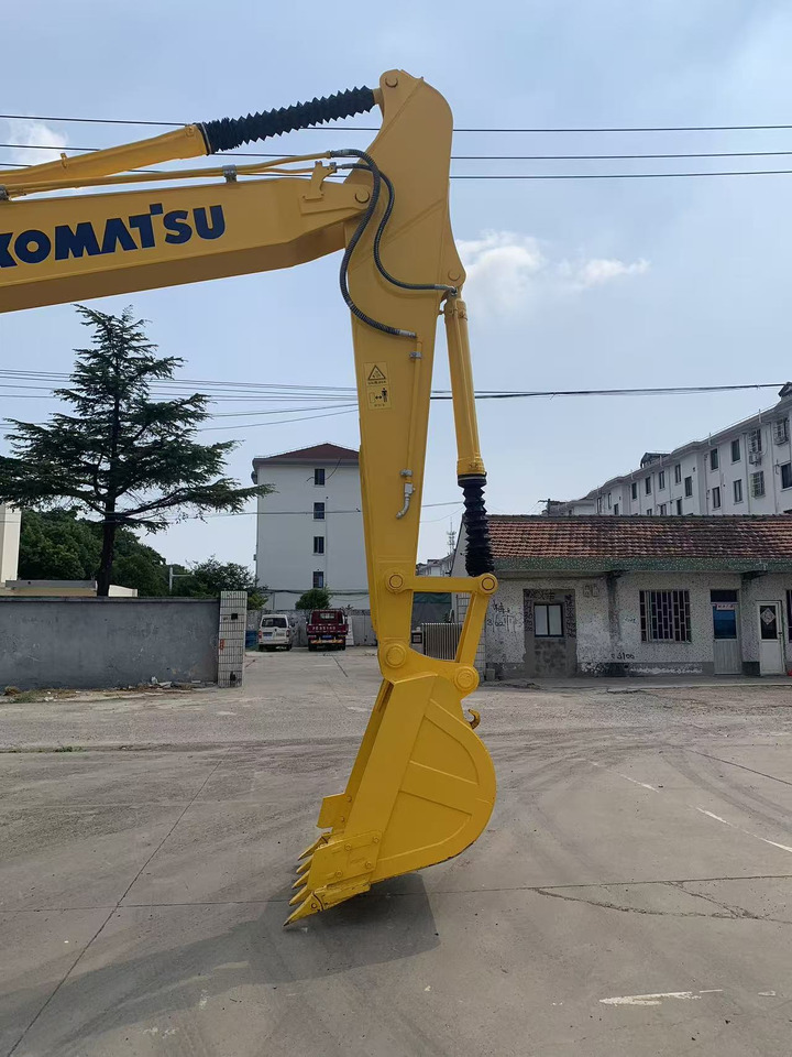 Komatsu PC240 Tracked Excavator Japan Origin - Bager gusjeničar: slika Komatsu PC240 Tracked Excavator Japan Origin - Bager gusjeničar Komatsu PC240 Tracked Excavator Japan Origin - Bager gusjeničar: slika Komatsu PC240 Tracked Excavator Japan Origin - Bager gusjeničar