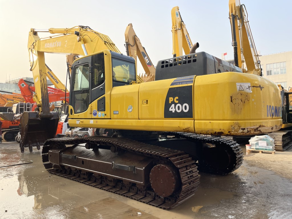 Komatsu PC400 Excavator with Original Color - Bager gusjeničar: slika Komatsu PC400 Excavator with Original Color - Bager gusjeničar Komatsu PC400 Excavator with Original Color - Bager gusjeničar: slika Komatsu PC400 Excavator with Original Color - Bager gusjeničar