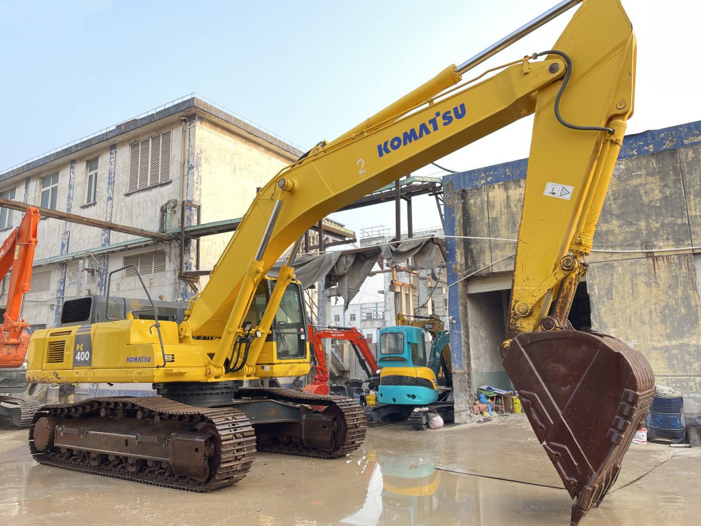 Komatsu PC400 Excavator with Original Color - Bager gusjeničar: slika Komatsu PC400 Excavator with Original Color - Bager gusjeničar Komatsu PC400 Excavator with Original Color - Bager gusjeničar: slika Komatsu PC400 Excavator with Original Color - Bager gusjeničar