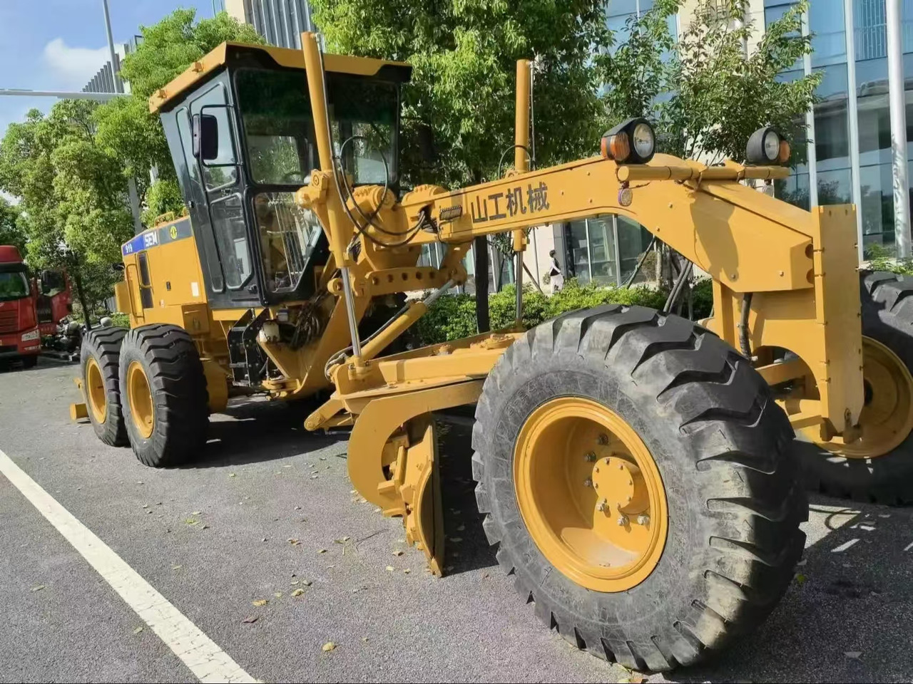 SEM 919 Motor Grader Used Condition - Grejder: slika SEM 919 Motor Grader Used Condition - Grejder SEM 919 Motor Grader Used Condition - Grejder: slika SEM 919 Motor Grader Used Condition - Grejder
