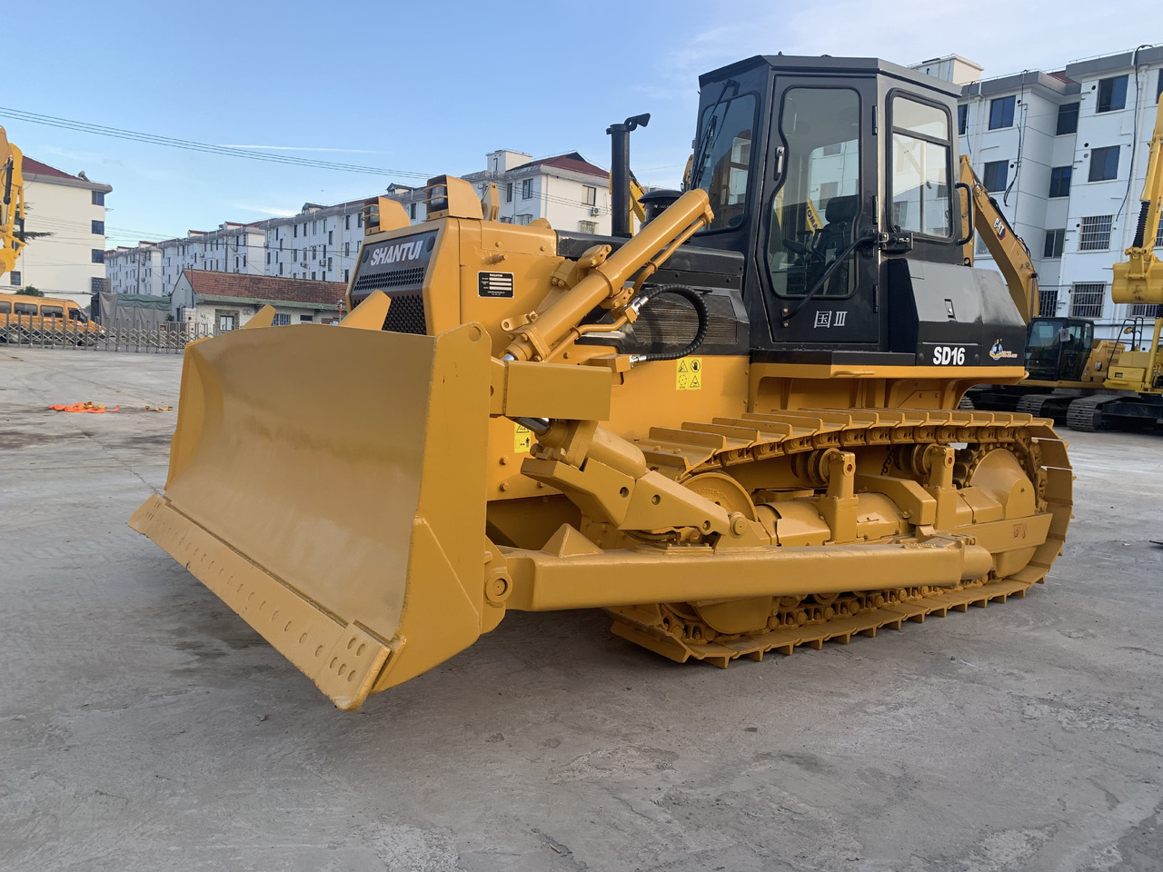 SHANTUI SD16 Used Bulldozer with Good Price - Buldožer: slika SHANTUI SD16 Used Bulldozer with Good Price - Buldožer SHANTUI SD16 Used Bulldozer with Good Price - Buldožer: slika SHANTUI SD16 Used Bulldozer with Good Price - Buldožer