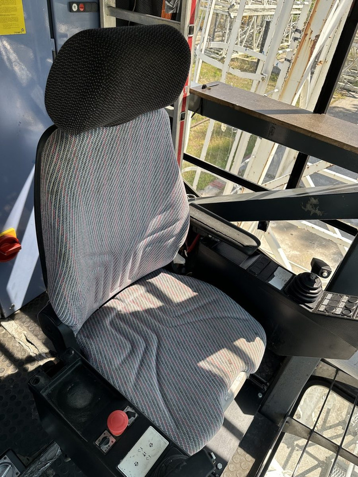 LIEBHERR 280 EC-H 12 Litronic slewing part - Dizalica: slika LIEBHERR 280 EC-H 12 Litronic slewing part - Dizalica LIEBHERR 280 EC-H 12 Litronic slewing part - Dizalica: slika LIEBHERR 280 EC-H 12 Litronic slewing part - Dizalica