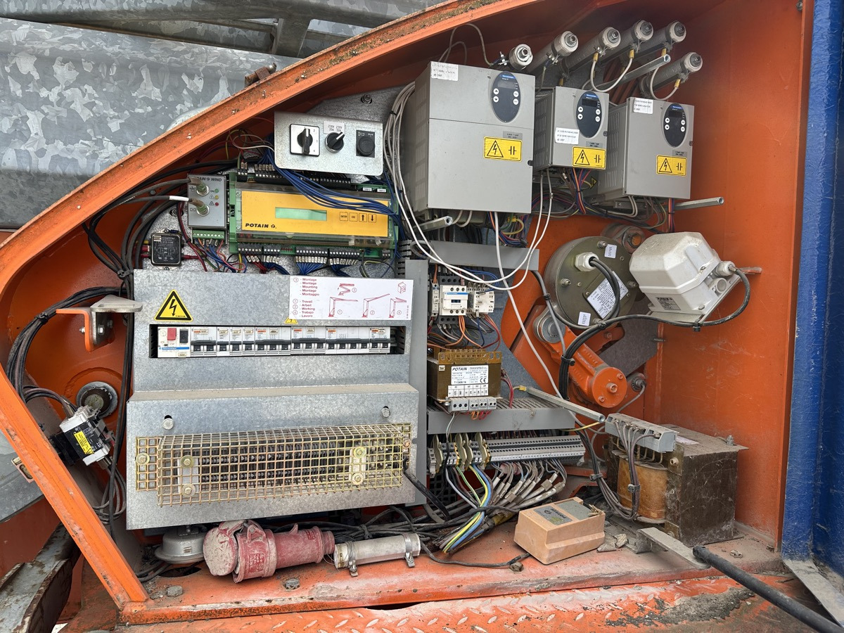 POTAIN IGO 13 - Brzomontažna dizalica: slika POTAIN IGO 13 - Brzomontažna dizalica POTAIN IGO 13 - Brzomontažna dizalica: slika POTAIN IGO 13 - Brzomontažna dizalica