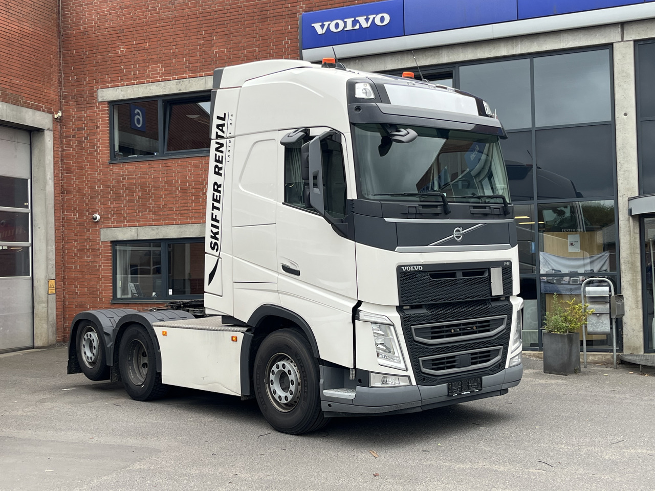 Volvo FH 500TC 6x2 - Tegljač: slika Volvo FH 500TC 6x2 - Tegljač Volvo FH 500TC 6x2 - Tegljač: slika Volvo FH 500TC 6x2 - Tegljač