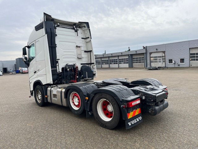 Volvo FH500TC 6x2 - Tegljač: slika Volvo FH500TC 6x2 - Tegljač Volvo FH500TC 6x2 - Tegljač: slika Volvo FH500TC 6x2 - Tegljač