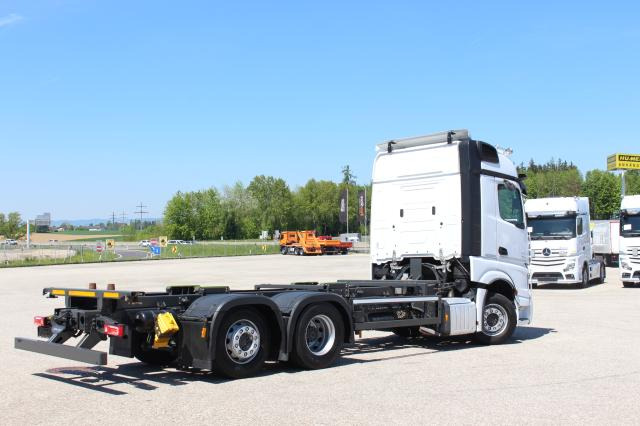 Mercedes-Benz Actros 2545 - Transporter kontejnera/ Kamion s izmjenjivim sanducima: slika Mercedes-Benz Actros 2545 - Transporter kontejnera/ Kamion s izmjenjivim sanducima Mercedes-Benz Actros 2545 - Transporter kontejnera/ Kamion s izmjenjivim sanducima: slika Mercedes-Benz Actros 2545 - Transporter kontejnera/ Kamion s izmjenjivim sanducima