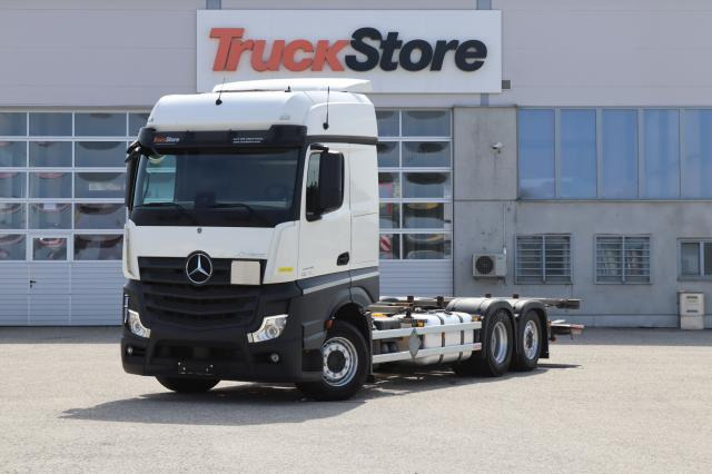 Mercedes-Benz Actros 2545 LL - Transporter kontejnera/ Kamion s izmjenjivim sanducima: slika Mercedes-Benz Actros 2545 LL - Transporter kontejnera/ Kamion s izmjenjivim sanducima Mercedes-Benz Actros 2545 LL - Transporter kontejnera/ Kamion s izmjenjivim sanducima: slika Mercedes-Benz Actros 2545 LL - Transporter kontejnera/ Kamion s izmjenjivim sanducima