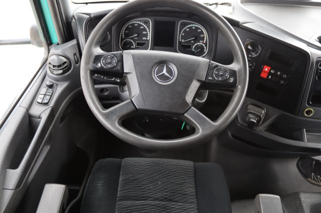Kamion s ceradom Mercedes-Benz Atego 1221 L: slika Kamion s ceradom Mercedes-Benz Atego 1221 L