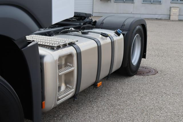 Mercedes-Benz Actros 1842 LS - Tegljač: slika Mercedes-Benz Actros 1842 LS - Tegljač Mercedes-Benz Actros 1842 LS - Tegljač: slika Mercedes-Benz Actros 1842 LS - Tegljač