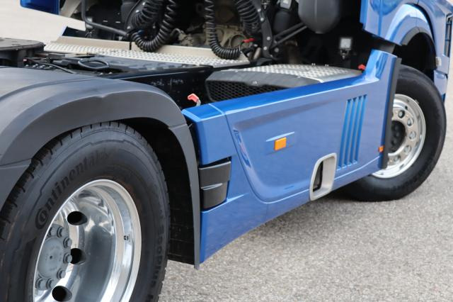 Mercedes-Benz Actros 1845 LS - Tegljač: slika Mercedes-Benz Actros 1845 LS - Tegljač Mercedes-Benz Actros 1845 LS - Tegljač: slika Mercedes-Benz Actros 1845 LS - Tegljač