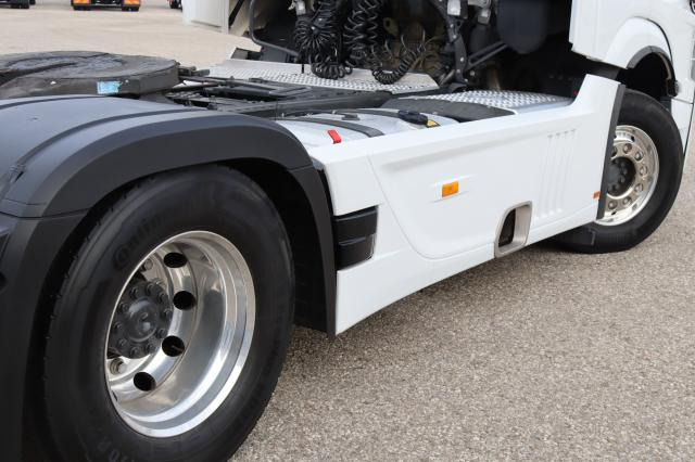 Mercedes-Benz Actros 1851 LS - Tegljač: slika Mercedes-Benz Actros 1851 LS - Tegljač Mercedes-Benz Actros 1851 LS - Tegljač: slika Mercedes-Benz Actros 1851 LS - Tegljač