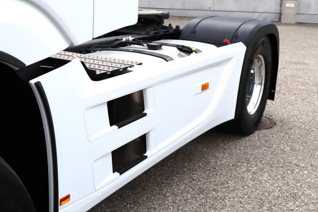 Mercedes-Benz Actros 1853 LS - Tegljač: slika Mercedes-Benz Actros 1853 LS - Tegljač Mercedes-Benz Actros 1853 LS - Tegljač: slika Mercedes-Benz Actros 1853 LS - Tegljač